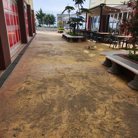 Shengjini Beautiful Apartment *