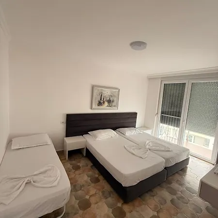 Shengjini Beautiful Apartment