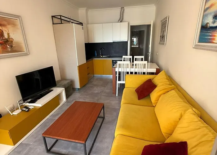 Shengjini Beautiful Apartamento *